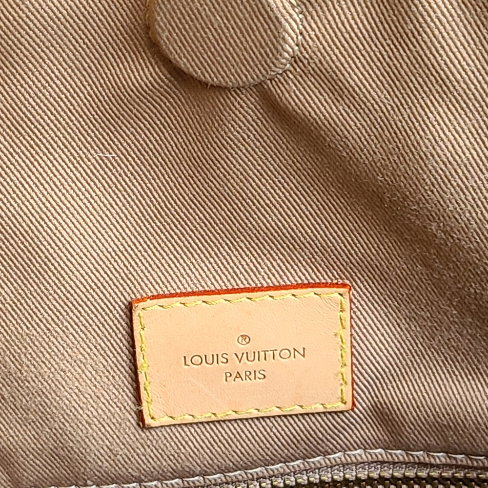 Louis Vuitton Graceful PM Tote Bag - Picture 14 of 16
